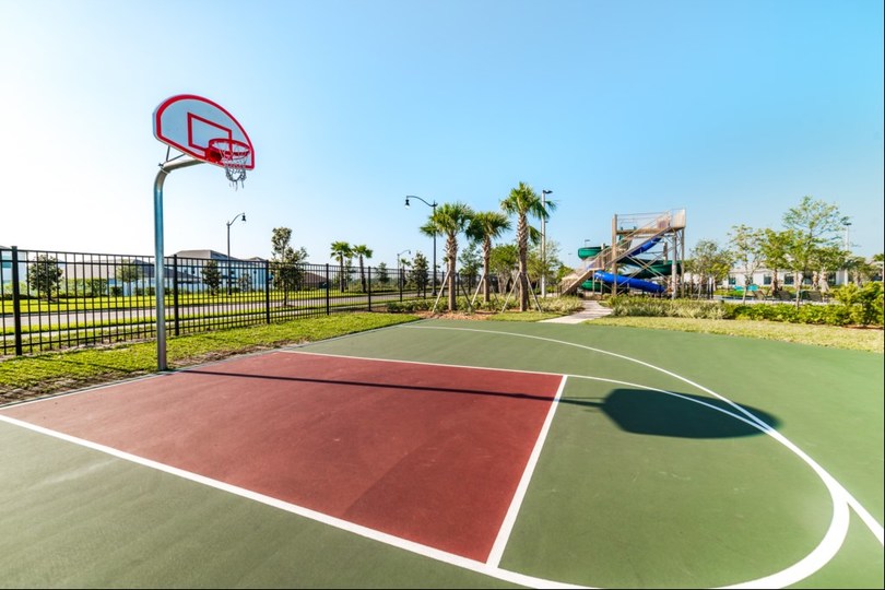 Vam in vaši družini bo všeč ta hiša s 5 zvezdicami in zasebnim bazenom v letovišču Storey Lake, Townhome Orlando 6414