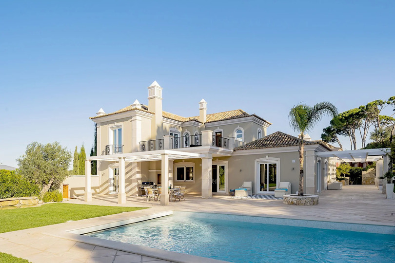 Predstavljajte si sprostitev ob zasebnem bazenu v vaši čudoviti vili v Vale Do Lobo, Faro Villa 1001, Faro, Portugal