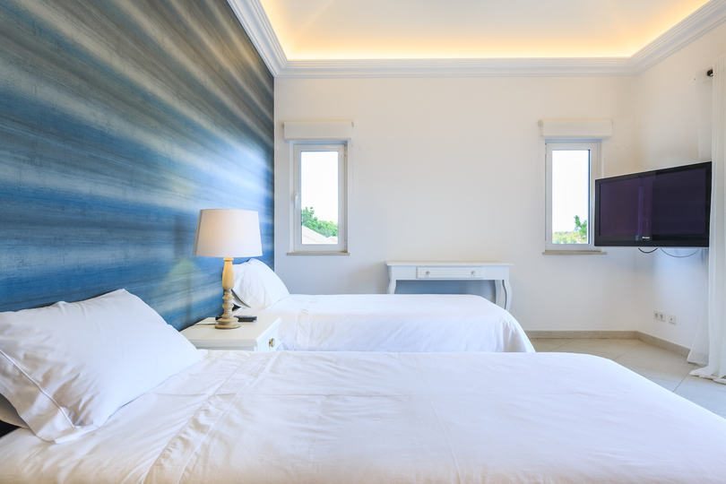 Čudovita vila z zasebnim bazenom, blizu plaže, Faro Villa 1007