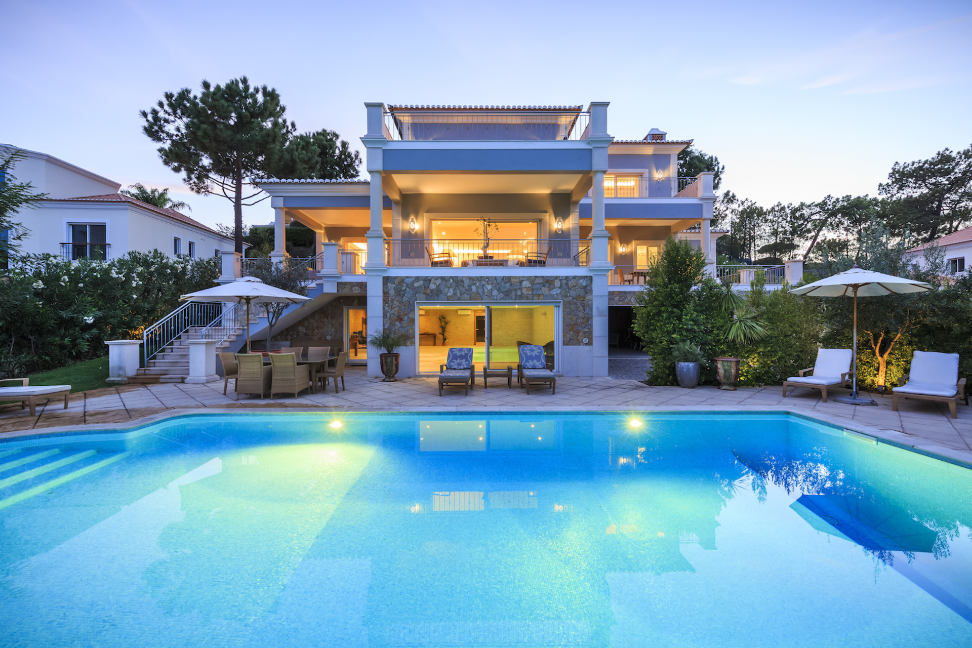 Čudovita vila z zasebnim bazenom, blizu plaže, Faro Villa 1007