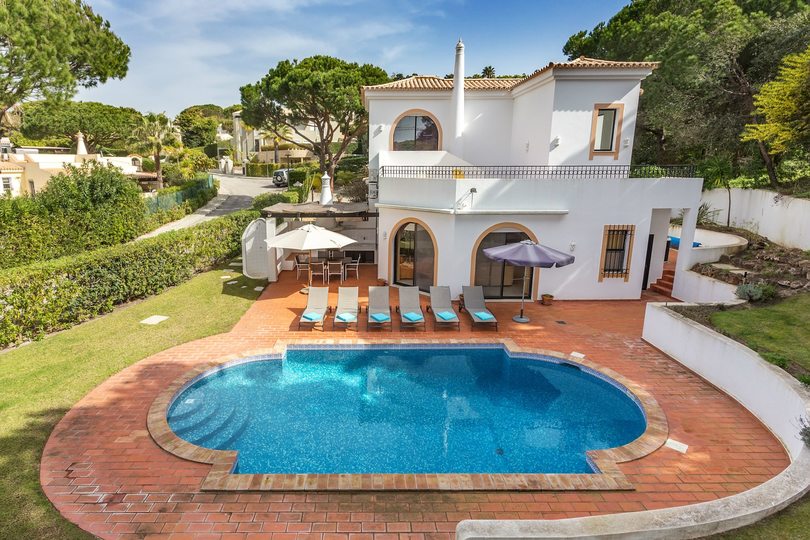 Čudovita 5-zvezdična vila z zasebnim bazenom, Faro Villa 1037