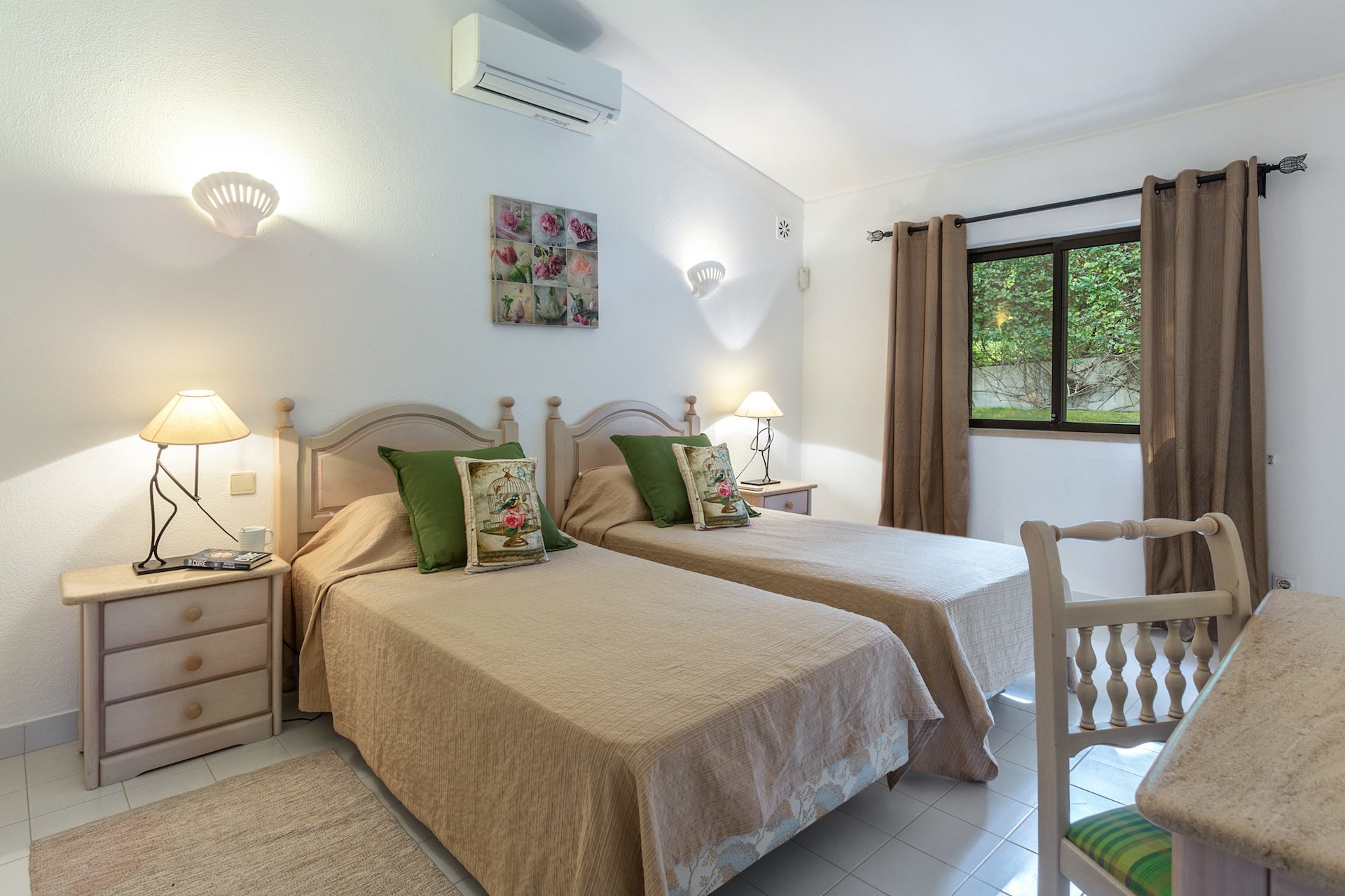 Čudovita 5-zvezdična vila z zasebnim bazenom, Faro Villa 1037