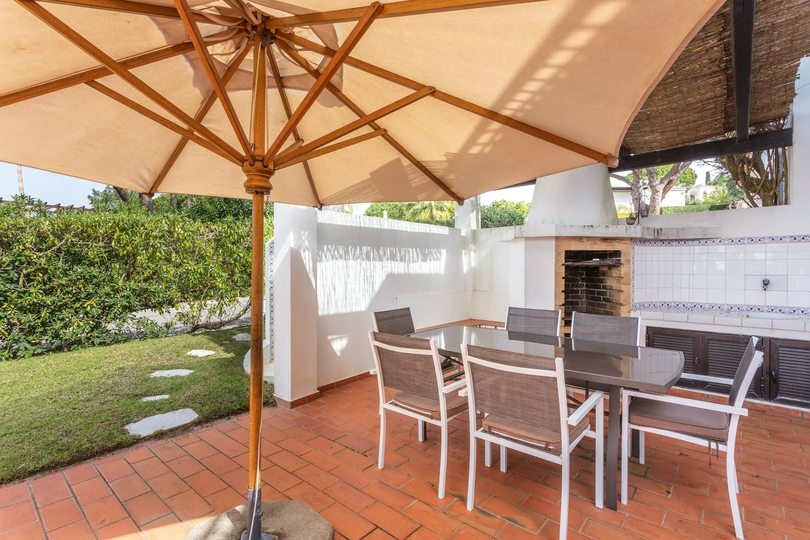 Čudovita 5-zvezdična vila z zasebnim bazenom, Faro Villa 1037