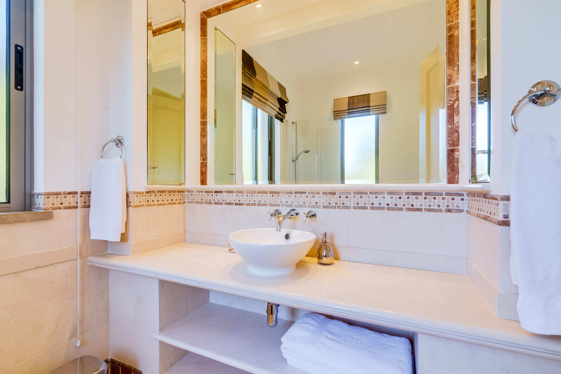 Vam in vaši družini bo všeč ta vila s 5 zvezdicami in zasebnim bazenom v letovišču Quinta do Lago, vila Algarve 1039