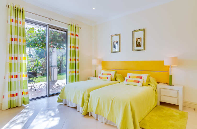 Vam in vaši družini bo všeč ta vila s 5 zvezdicami in zasebnim bazenom v letovišču Quinta do Lago, vila Algarve 1039