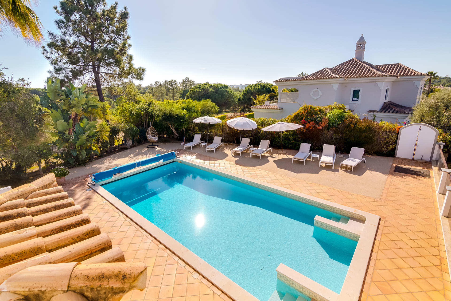 Vam in vaši družini bo všeč ta vila s 5 zvezdicami in zasebnim bazenom v letovišču Quinta do Lago, vila Algarve 1039