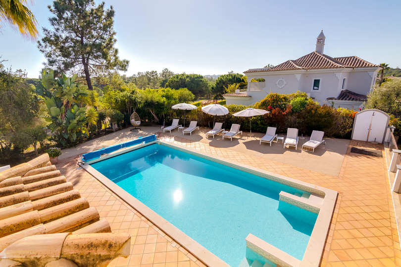 Vam in vaši družini bo všeč ta vila s 5 zvezdicami in zasebnim bazenom v letovišču Quinta do Lago, vila Algarve 1039
