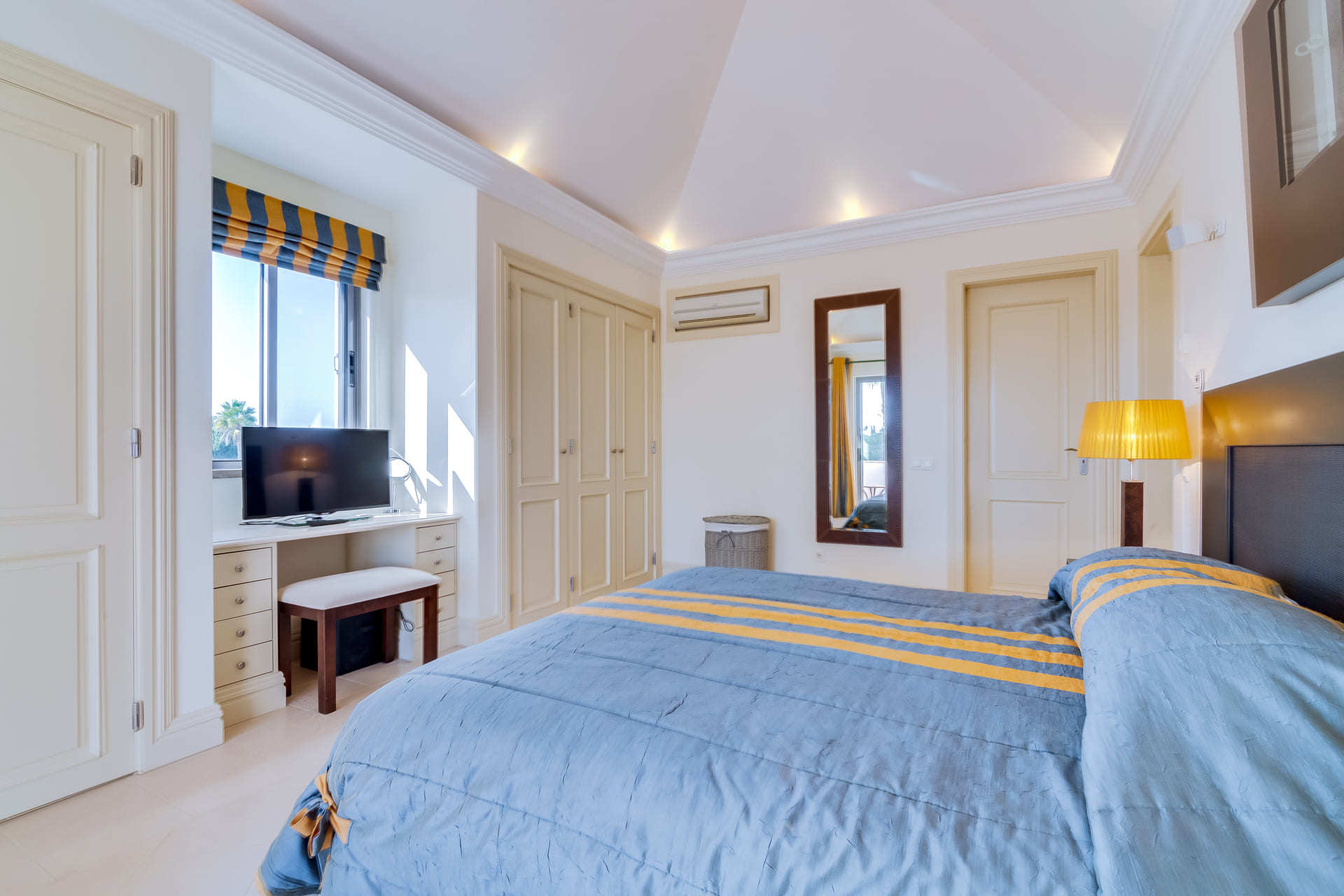Vam in vaši družini bo všeč ta vila s 5 zvezdicami in zasebnim bazenom v letovišču Quinta do Lago, vila Algarve 1039