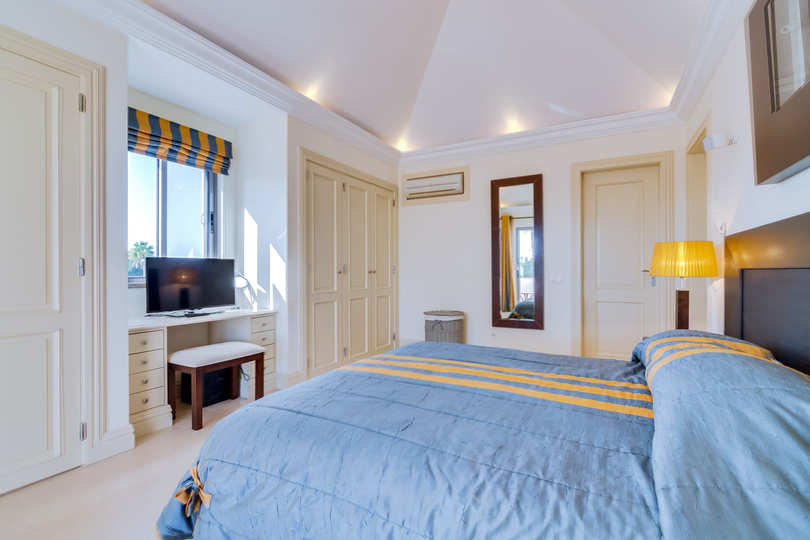 Vam in vaši družini bo všeč ta vila s 5 zvezdicami in zasebnim bazenom v letovišču Quinta do Lago, vila Algarve 1039