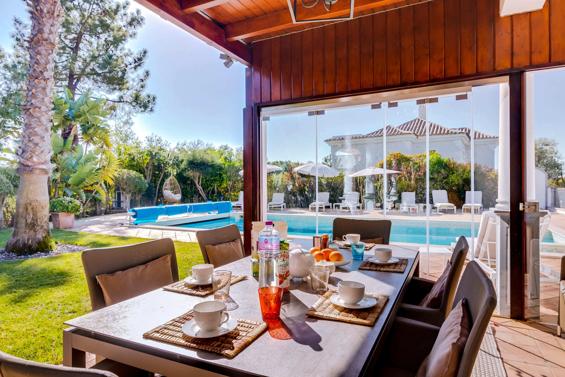 Vam in vaši družini bo všeč ta vila s 5 zvezdicami in zasebnim bazenom v letovišču Quinta do Lago, vila Algarve 1039