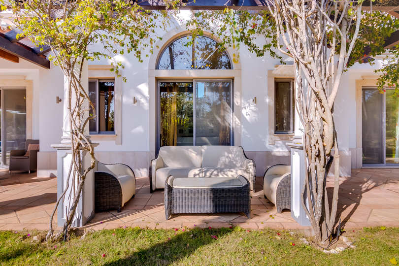 Vam in vaši družini bo všeč ta vila s 5 zvezdicami in zasebnim bazenom v letovišču Quinta do Lago, vila Algarve 1039
