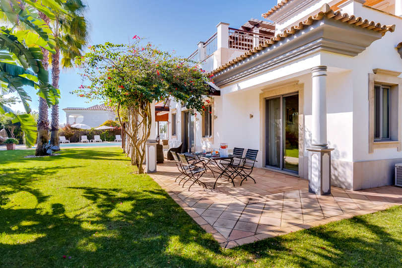 Vam in vaši družini bo všeč ta vila s 5 zvezdicami in zasebnim bazenom v letovišču Quinta do Lago, vila Algarve 1039