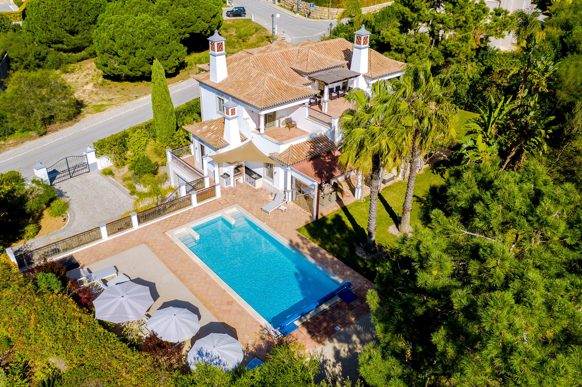 Vam in vaši družini bo všeč ta vila s 5 zvezdicami in zasebnim bazenom v letovišču Quinta do Lago, vila Algarve 1039
