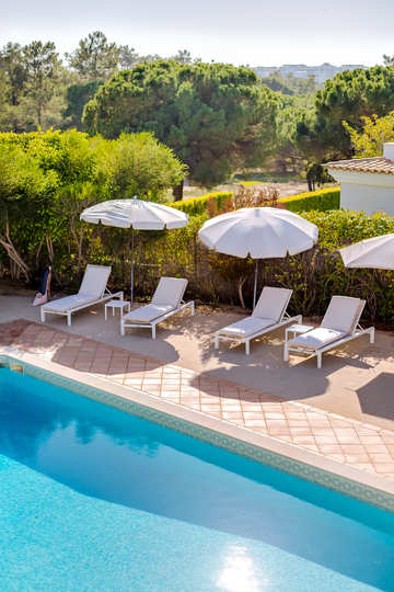 Vam in vaši družini bo všeč ta vila s 5 zvezdicami in zasebnim bazenom v letovišču Quinta do Lago, vila Algarve 1039