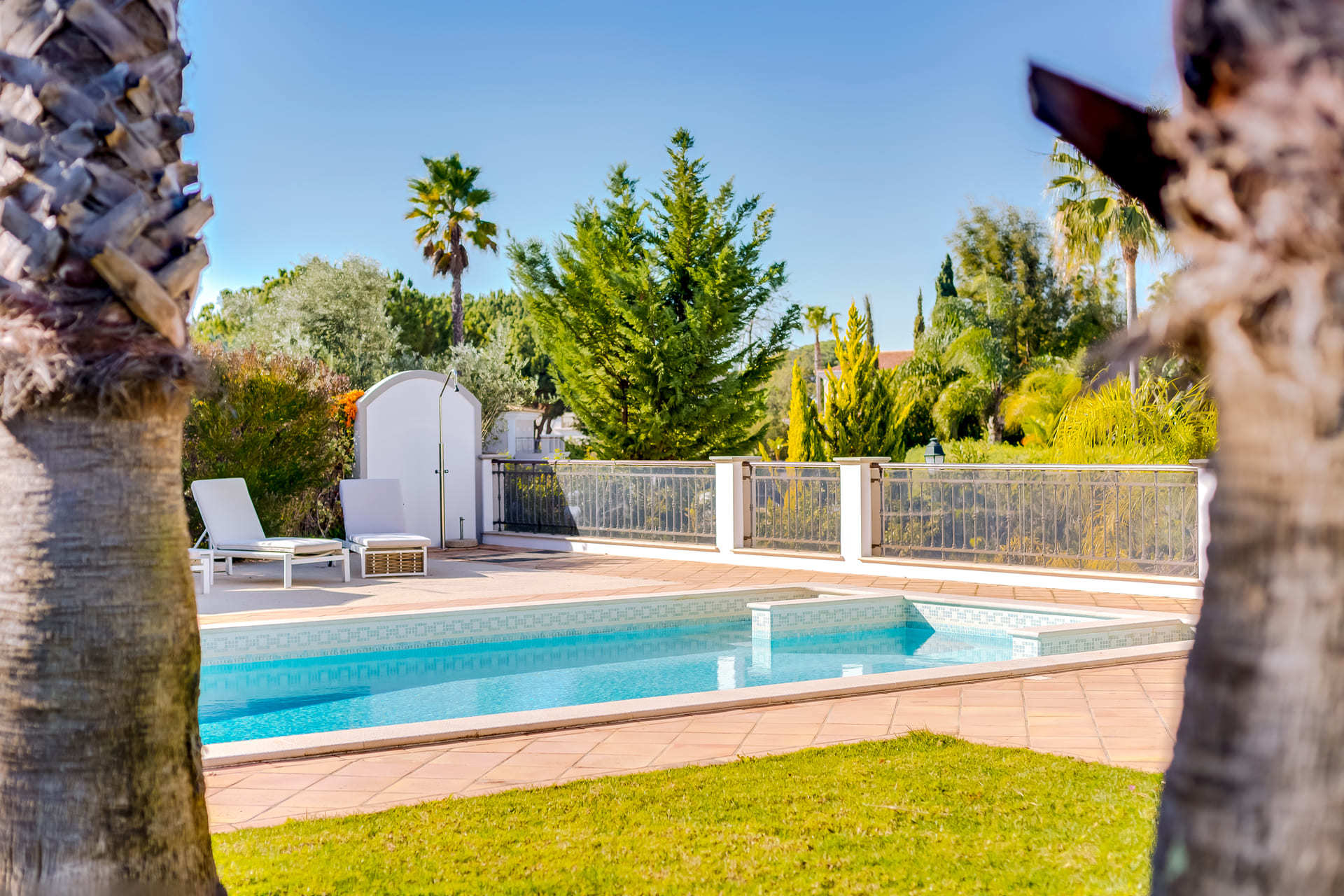 Vam in vaši družini bo všeč ta vila s 5 zvezdicami in zasebnim bazenom v letovišču Quinta do Lago, vila Algarve 1039