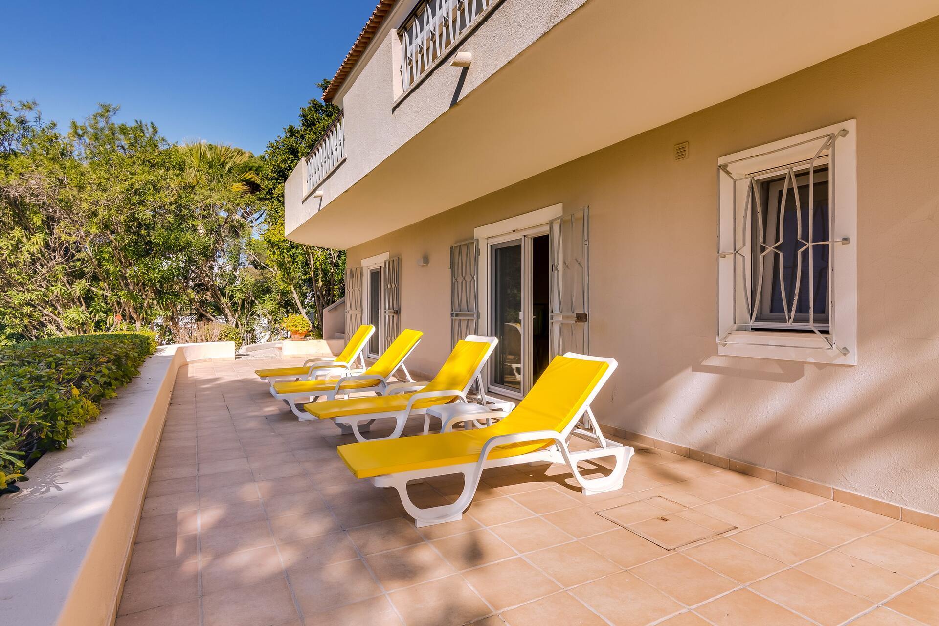 Vaši družini bo všeč zasebni bazen v vaši luksuzni zasebni vili v letovišču Vale Do Lobo, vila Algarve 1050