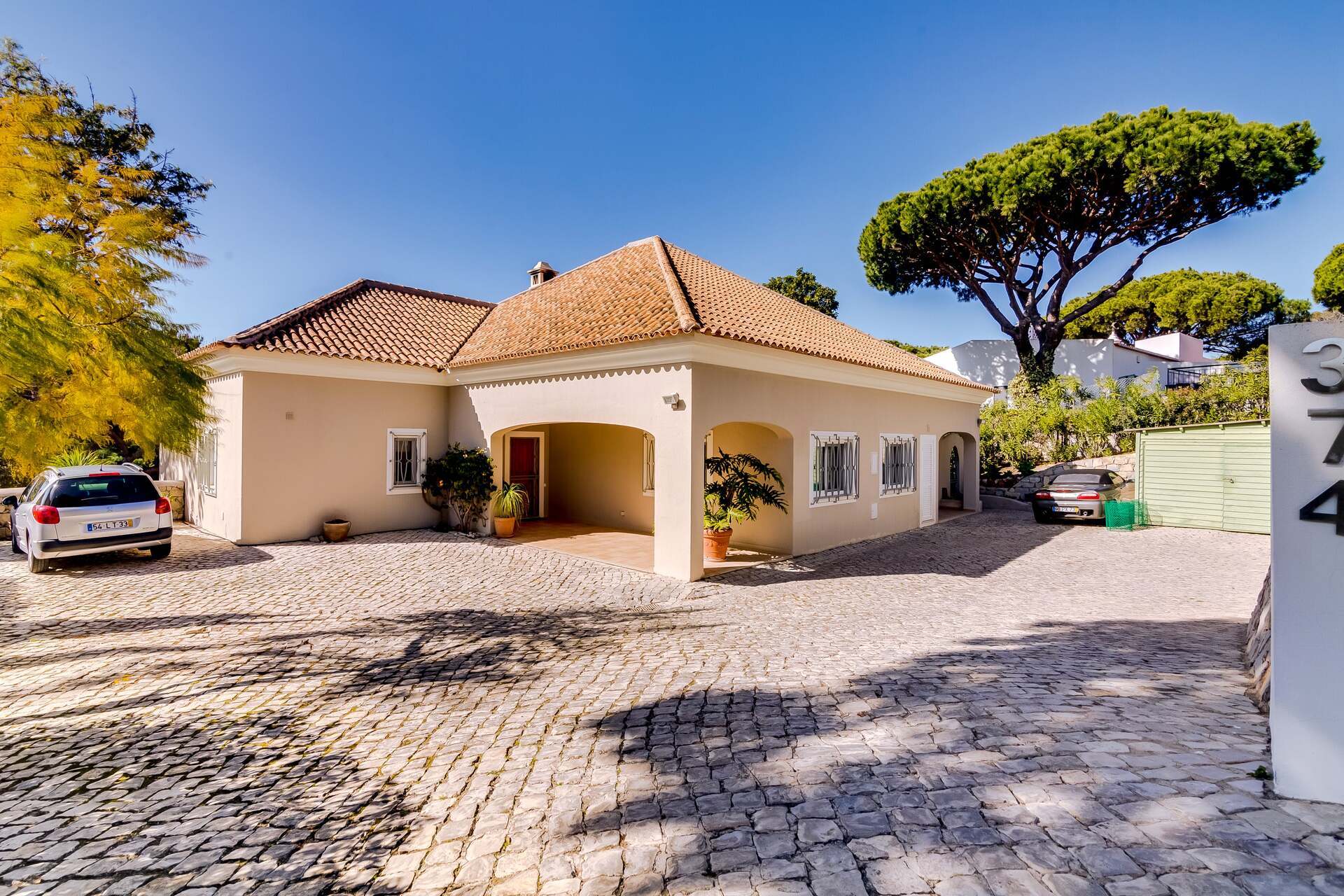 Vaši družini bo všeč zasebni bazen v vaši luksuzni zasebni vili v letovišču Vale Do Lobo, vila Algarve 1050