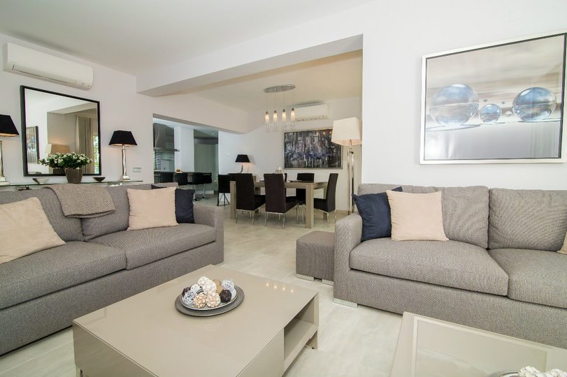 Predstavljajte si sprostitev ob zasebnem bazenu v vaši čudoviti vili v Vale Do Lobo, Faro Villa 1053