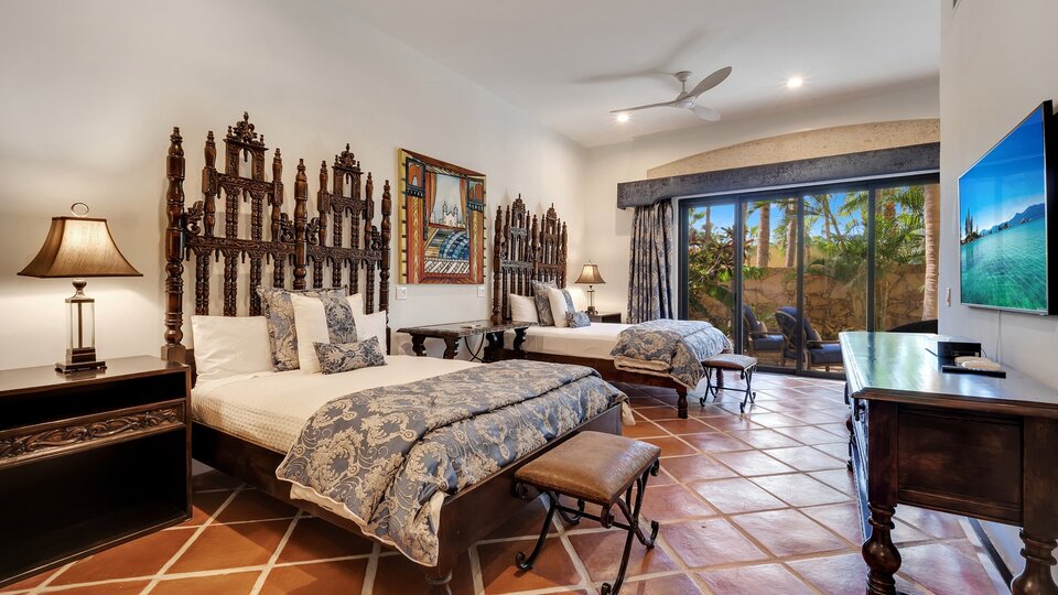 Predstavljajte si sproščanje ob zasebnem bazenu v Cabo San Lucasu med branjem vaše najljubše knjige, vila Cabo San Lucas 1028