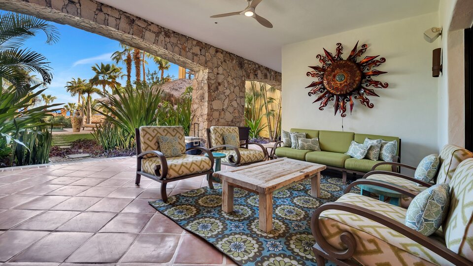Predstavljajte si sproščanje ob zasebnem bazenu v Cabo San Lucasu med branjem vaše najljubše knjige, vila Cabo San Lucas 1028