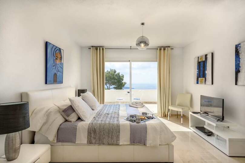 Ekskluzivna vila s 6 spalnicami in mirnim pogledom na morje, vila Ibiza 1004