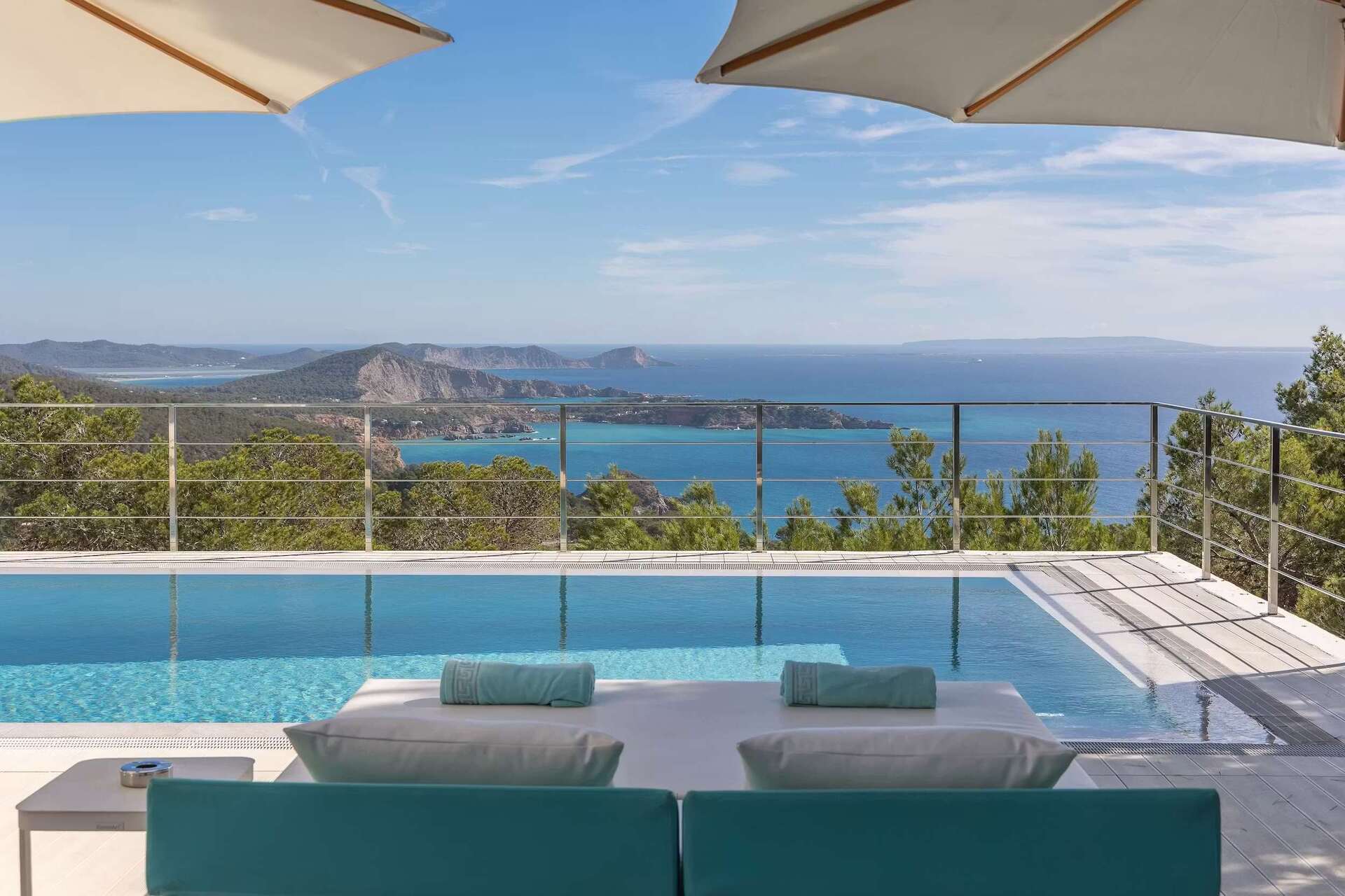 Ekskluzivna vila s 6 spalnicami in mirnim pogledom na morje, vila Ibiza 1004