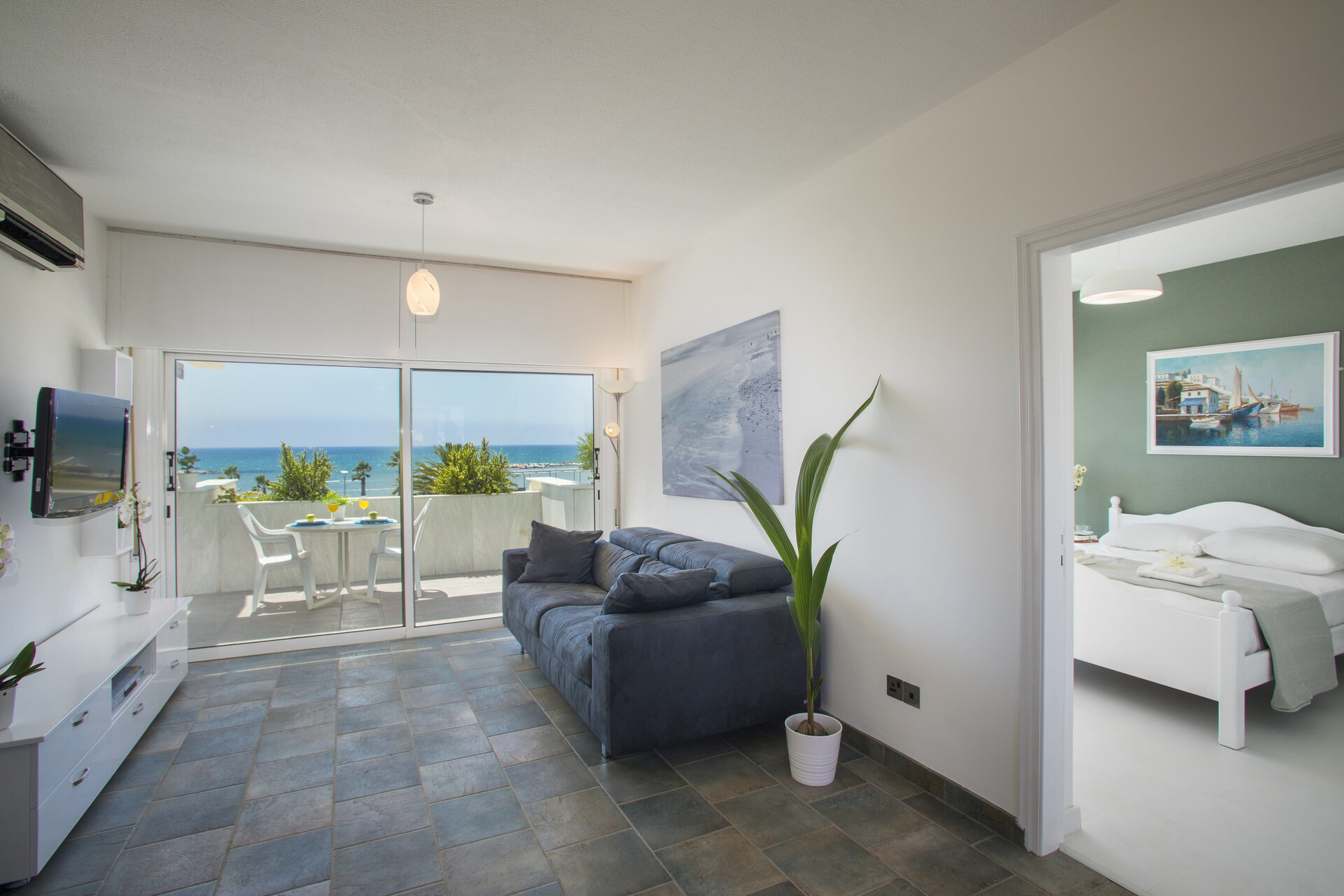 Predstavljajte si, da vi in vaša družina najamete to popolno počitniško stanovanje nekaj minut od plaže, Larnaca Apartma 1383