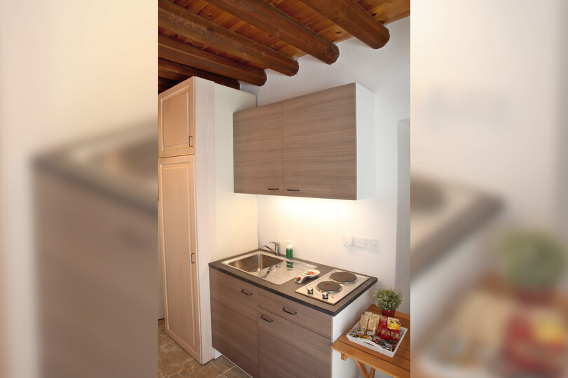 Predstavljajte si, da vaša družina najame to tradicionalno kamnito kočo, Nicosia Cottage 1003