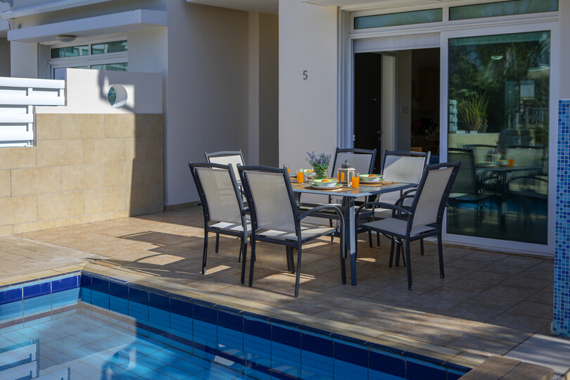 Vam in vaši družini bo všeč ta vila s 5 zvezdicami in zasebnim bazenom v bližini zaliva Fig Tree Bay, vila Protaras 1430