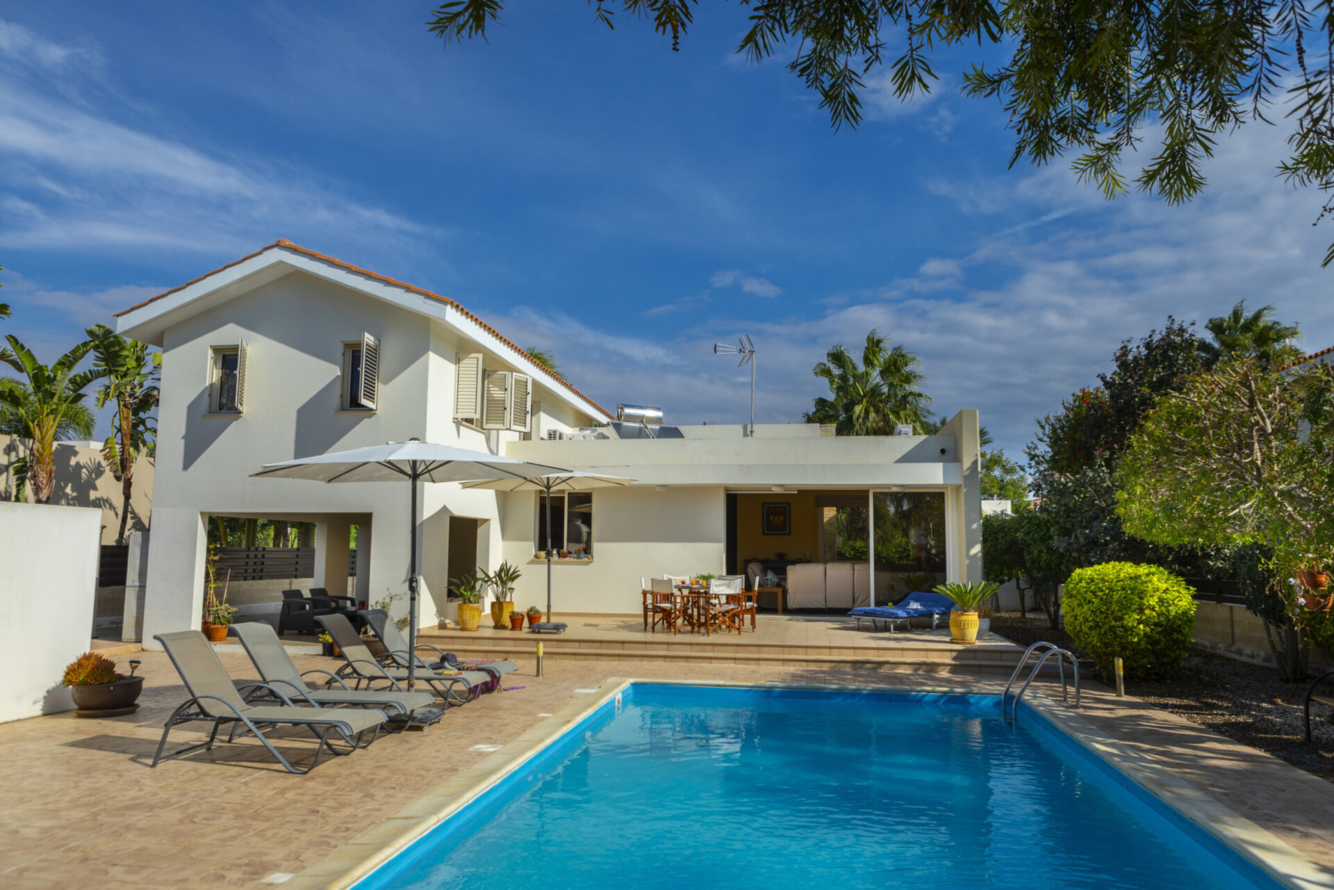Končno lahko najamete popolno luksuzno vilo v Larnaki, Larnaca Villa 1392