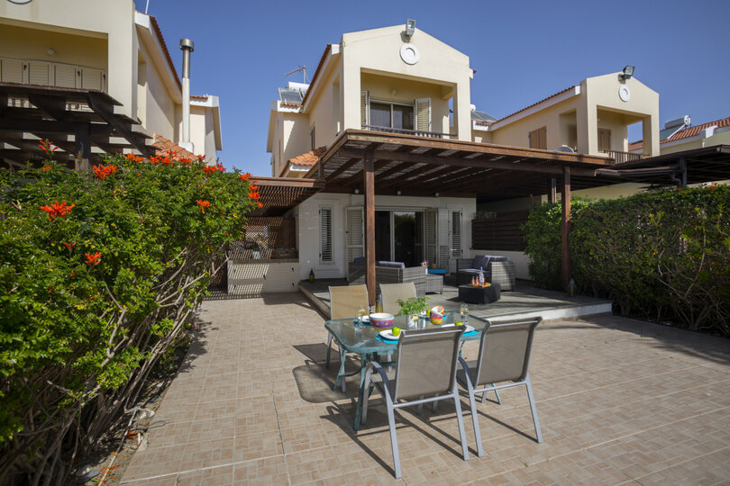 Vrhunski vodnik za najem vaše luksuzne vile s 3 spalnicami na plaži, vila Larnaca 1394