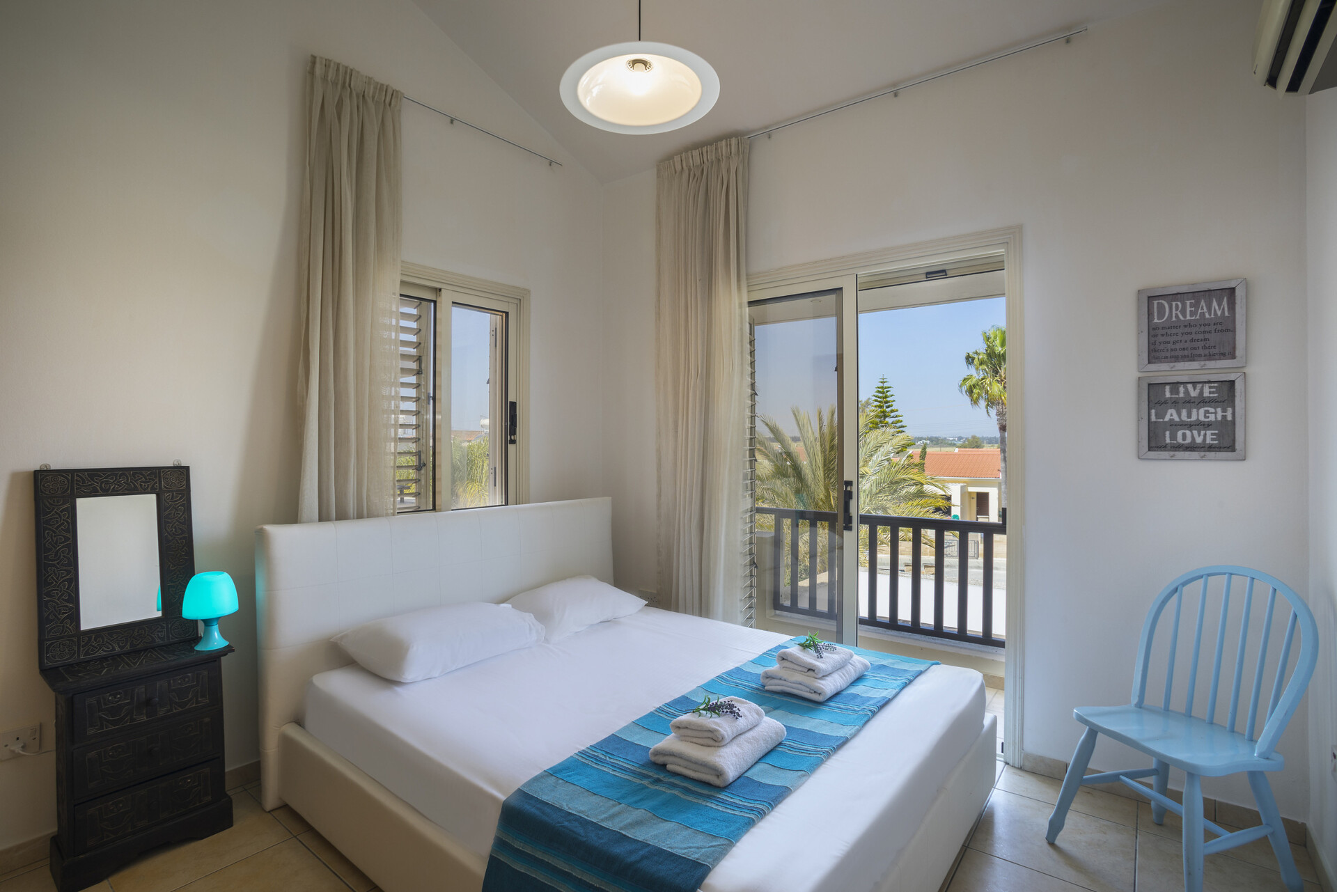 Vrhunski vodnik za najem vaše luksuzne vile s 3 spalnicami na plaži, vila Larnaca 1394