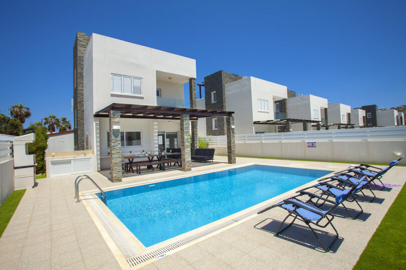 Vaša čudovita počitniška vila le nekaj minut od plaže, Protaras Villa 1473