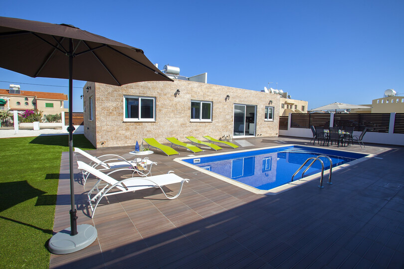 Vila s 5 zvezdicami in zasebnim bazenom, Protaras Villa 1482