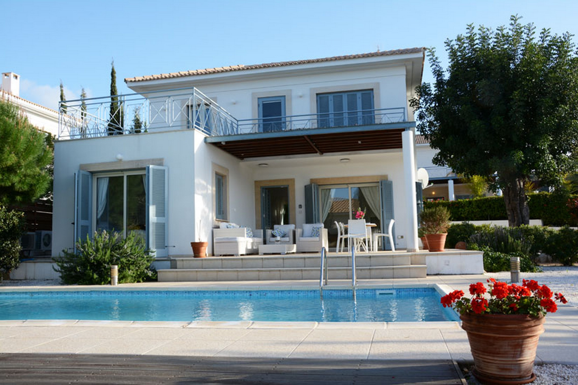 Kako najeti lastno vilo v Paphosu s fantastičnim zasebnim bazenom, Paphos Villa 1418