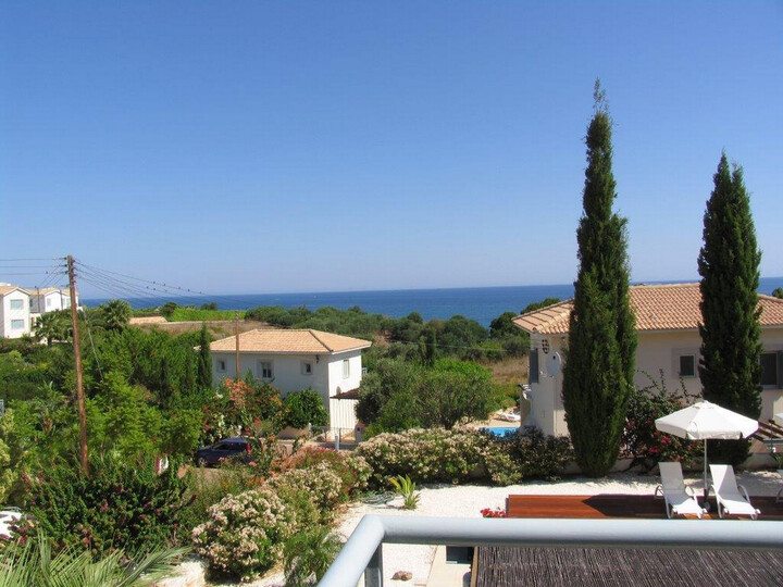 Kako najeti lastno vilo v Paphosu s fantastičnim zasebnim bazenom, Paphos Villa 1418