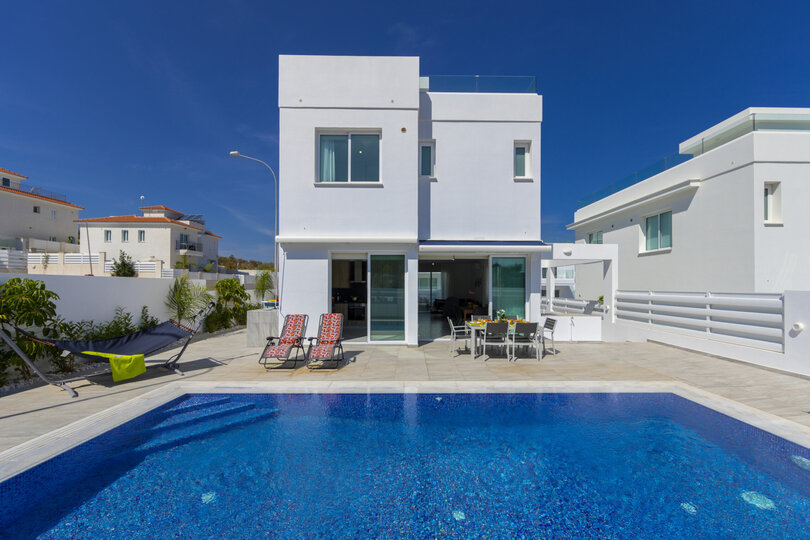 Končno lahko najamete popolno luksuzno vilo, Protaras Villa 1494