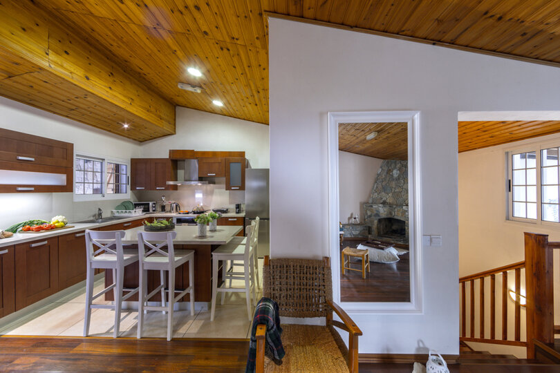 Vam in vaši družini bo všeč ta vila s 5 zvezdicami in pogledom na gozd, Limassol Villa 1001
