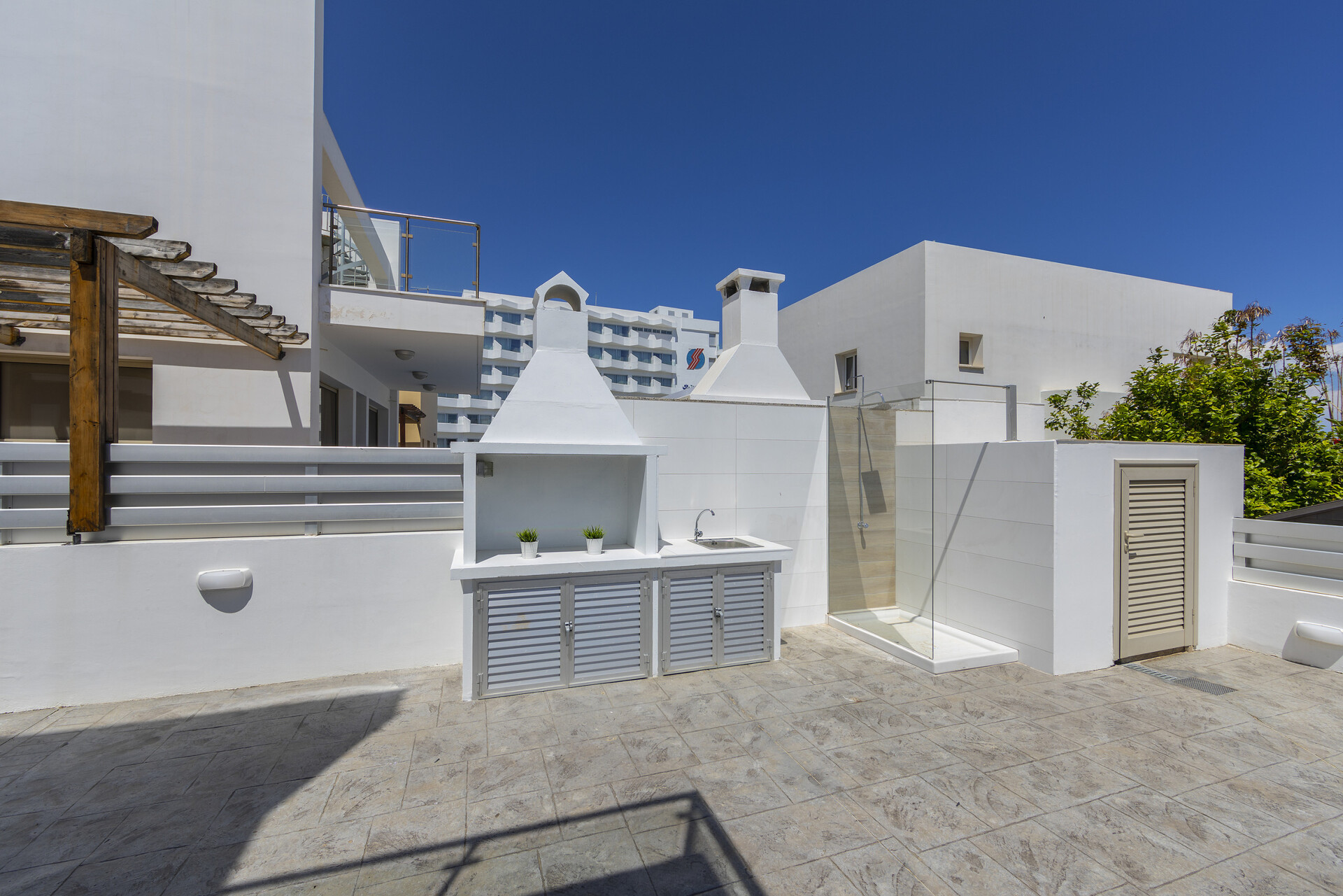 Vam in vaši družini bo všeč ta vila s 5 zvezdicami in zasebnim bazenom, Protaras Villa 1500
