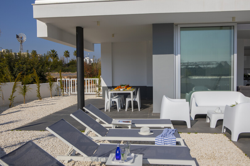 Predstavljajte si, da vi in vaša družina najamete to luksuzno vilo v Protarasu, nekaj minut od plaže, Protaras Villa 1503