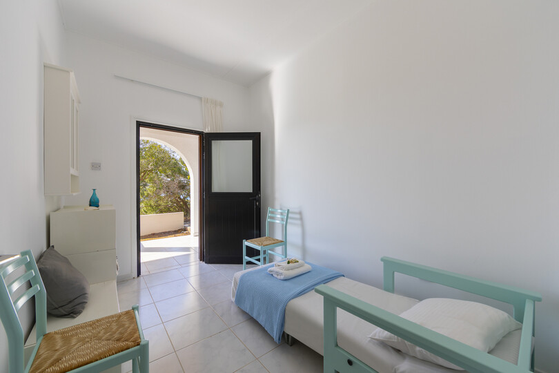Predstavljajte si, da vaša družina najame to luksuzno vilo v sodobnem slogu v Ayia Napi, vila Ayia Napa 1371