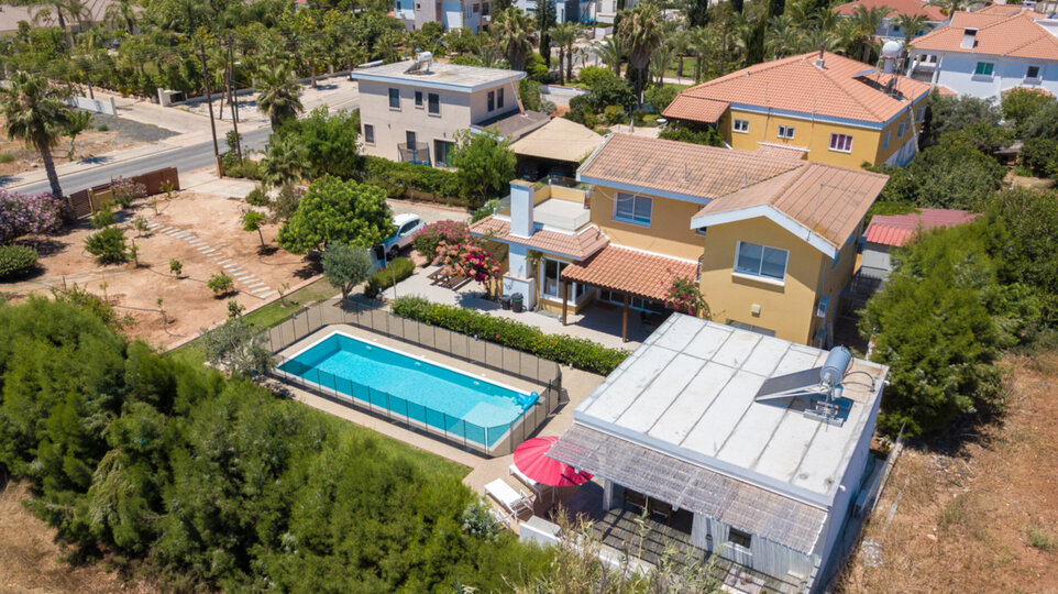 Vam in vaši družini bo všeč ta vila s 5 zvezdicami in zasebnim bazenom, vila Ayia Napa 1372