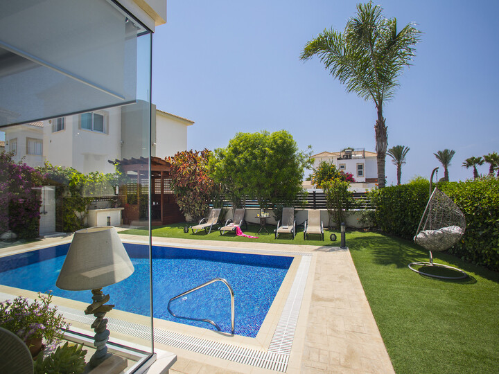 Vam in vaši družini bo všeč ta vila s 5 zvezdicami in zasebnim bazenom, vila Ayia Napa 1373