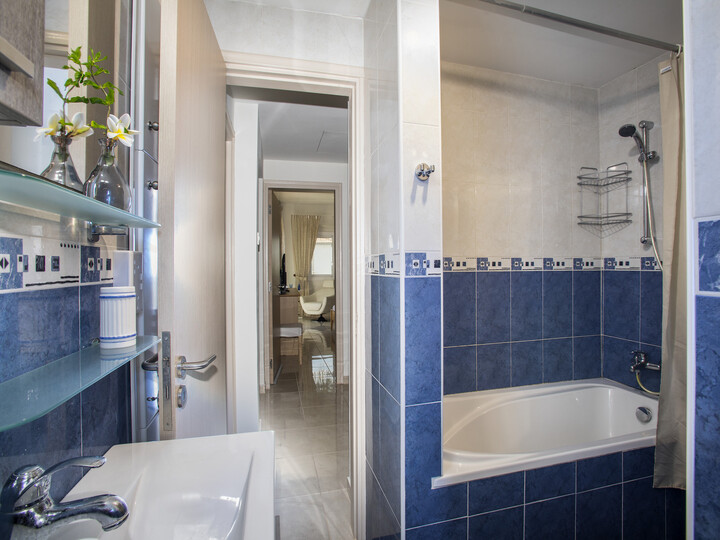 Vam in vaši družini bo všeč ta vila s 5 zvezdicami in zasebnim bazenom, vila Ayia Napa 1373