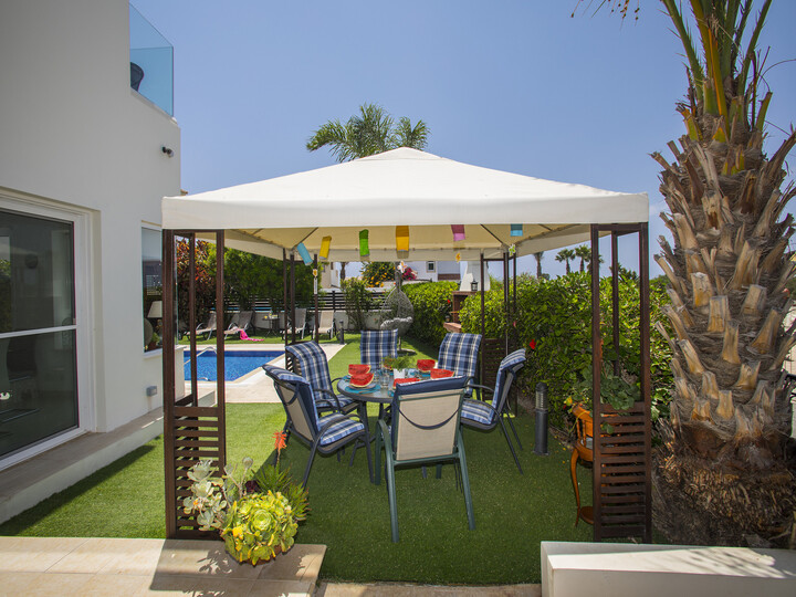 Vam in vaši družini bo všeč ta vila s 5 zvezdicami in zasebnim bazenom, vila Ayia Napa 1373