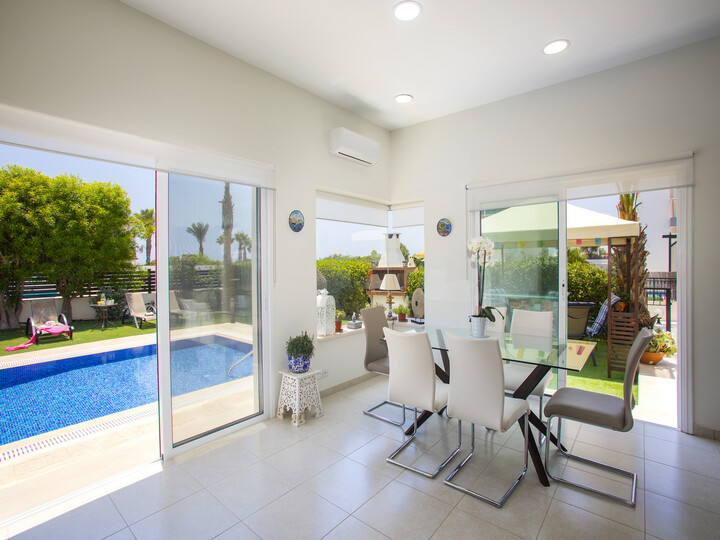 Vam in vaši družini bo všeč ta vila s 5 zvezdicami in zasebnim bazenom, vila Ayia Napa 1373