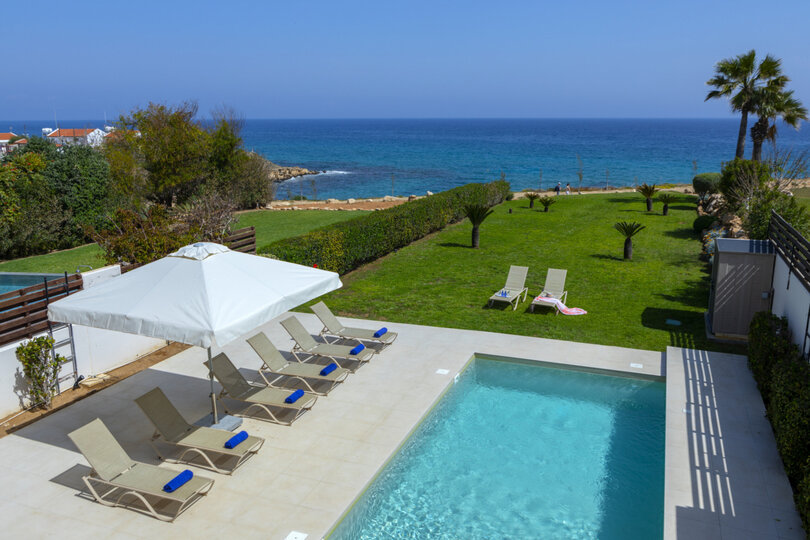 Vam in vaši družini bo všeč ta vila ob plaži s 5 zvezdicami, Protaras Villa 1536