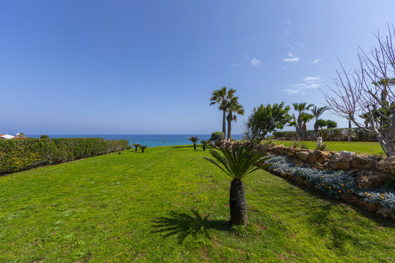 Vam in vaši družini bo všeč ta vila ob plaži s 5 zvezdicami, Protaras Villa 1536
