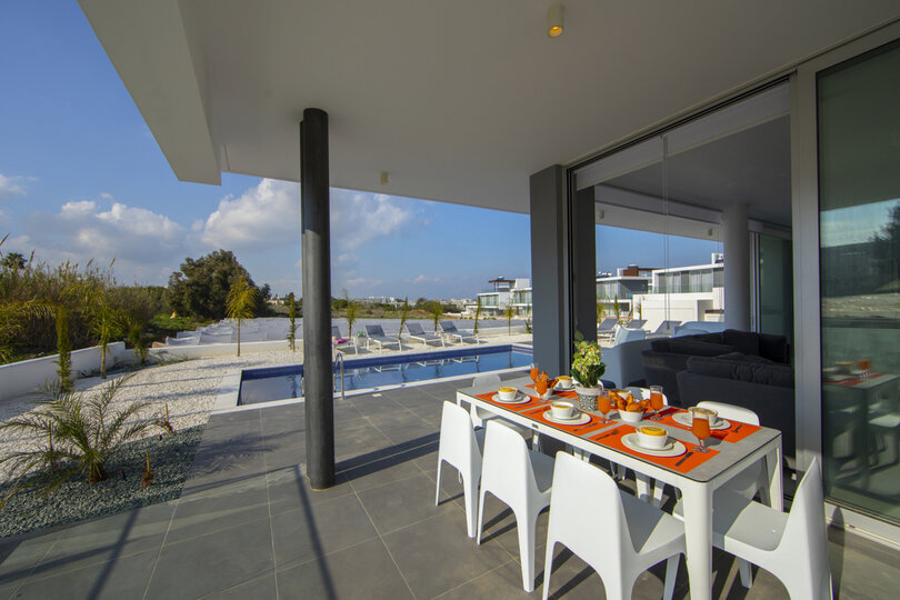 Vam in vaši družini bo všeč ta vila s 5 zvezdicami, Protaras Villa 1538
