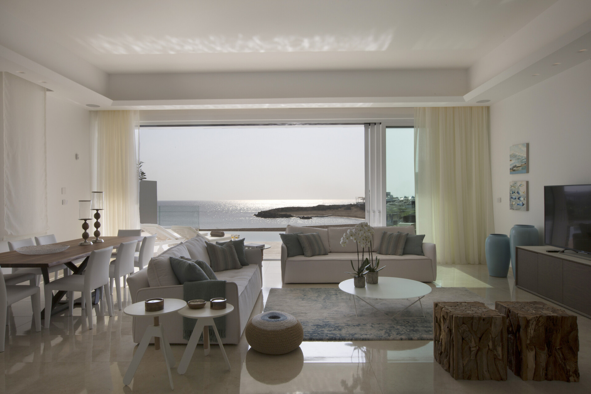 Vi in vaša družina boste navdušeni nad to vilo ob plaži, Protaras Villa 1539